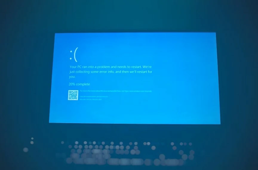 Cara Memperbaiki Blue Screen pada Laptop Tritop.co.id