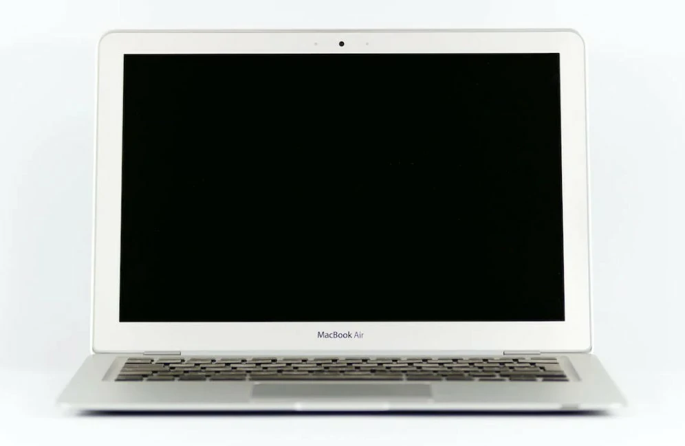 Faktor yang Perlu Dipertimbangkan Saat Menjual LCD Laptop Bekas Tritop.co.id