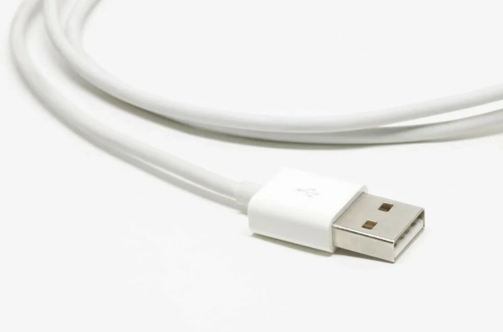 Memilih Kabel USB Berkualitas Tinggi untuk Laptop Kamu Tritop.co.id