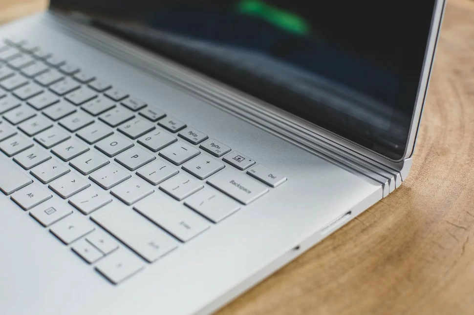 Cara Mengetahui Laptop Bekas atau Baru www.tritop.co.id